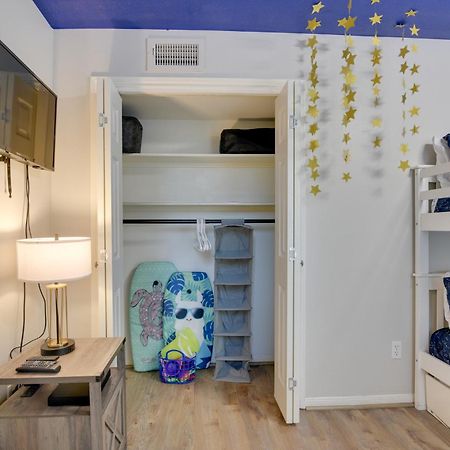 Galveston Townhome With Balconies Walk To Beach! Exteriör bild