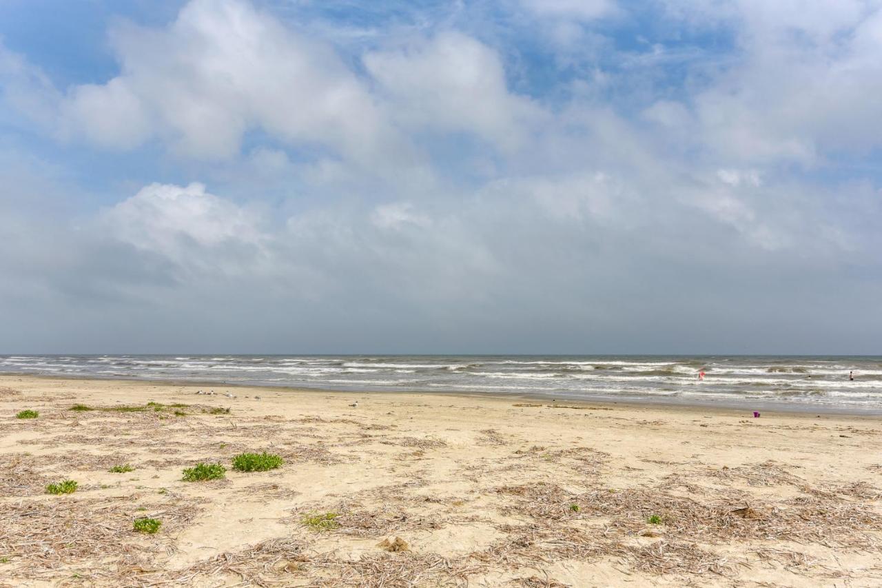 Galveston Townhome With Balconies Walk To Beach! Exteriör bild