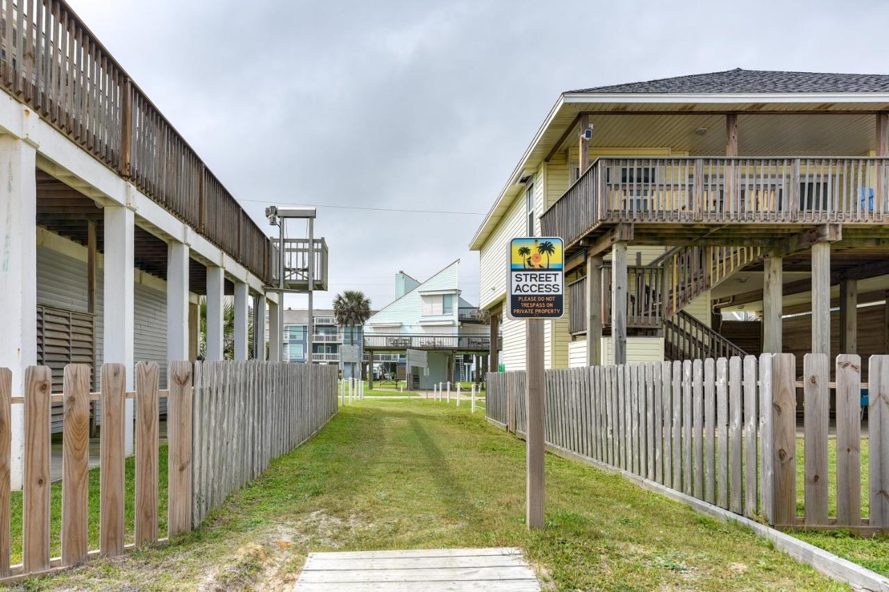 Galveston Townhome With Balconies Walk To Beach! Exteriör bild